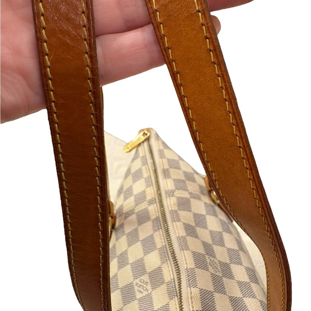 ❌ SOLD! Louis Vuitton Totally MM with COA. - Picture 9 of 15